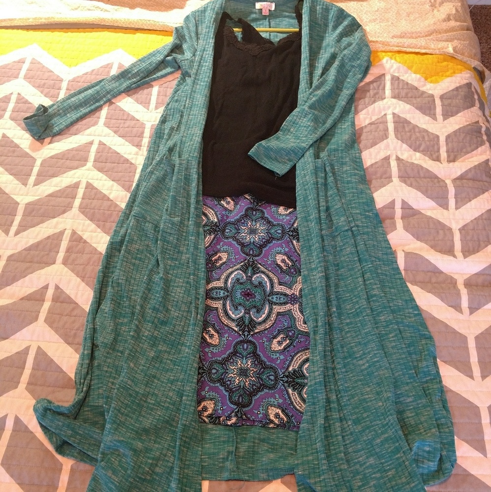 Lularoe sarah